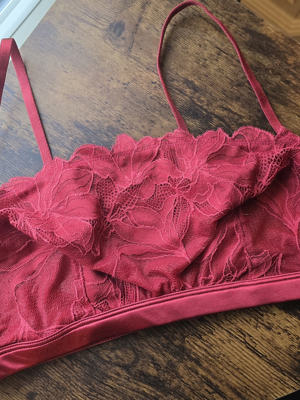 Auden Floral Lace Bralette in Red